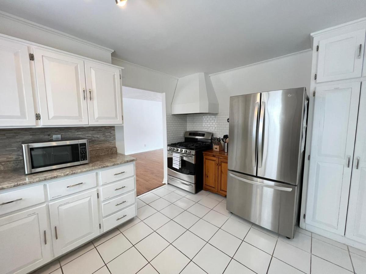 Letitia Heights !C Quiet And Modern Private Bedroom With Shared Bathroom Barrie Exteriör bild